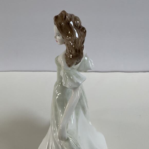 Royal Doulton Figurine Madison Green & White Dress HN 4204 Pretty Ladies Coll. - Picture 11 of 14
